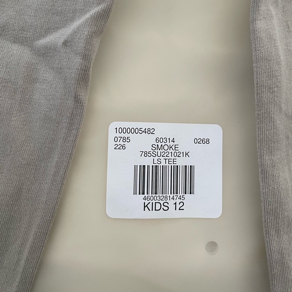 FEAR OF GOD ESSENTIALS - Picture 2 of 6